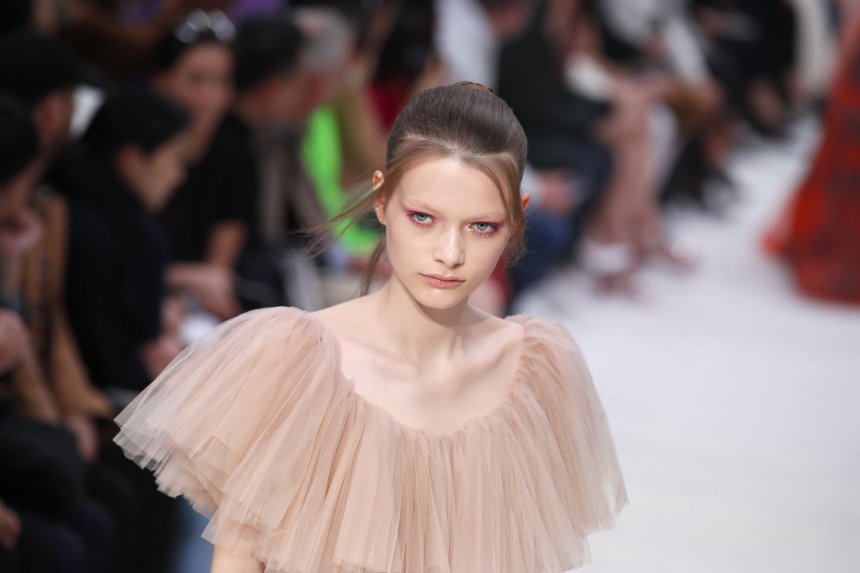 Paris Fashion 2019 F/W Valentino